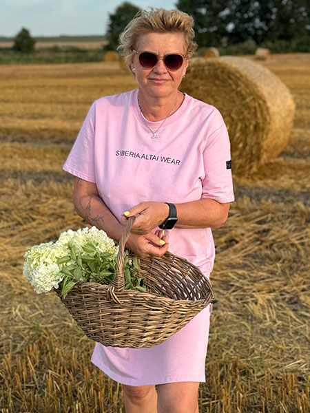 TAMARA aus Belarus-Weissrussland